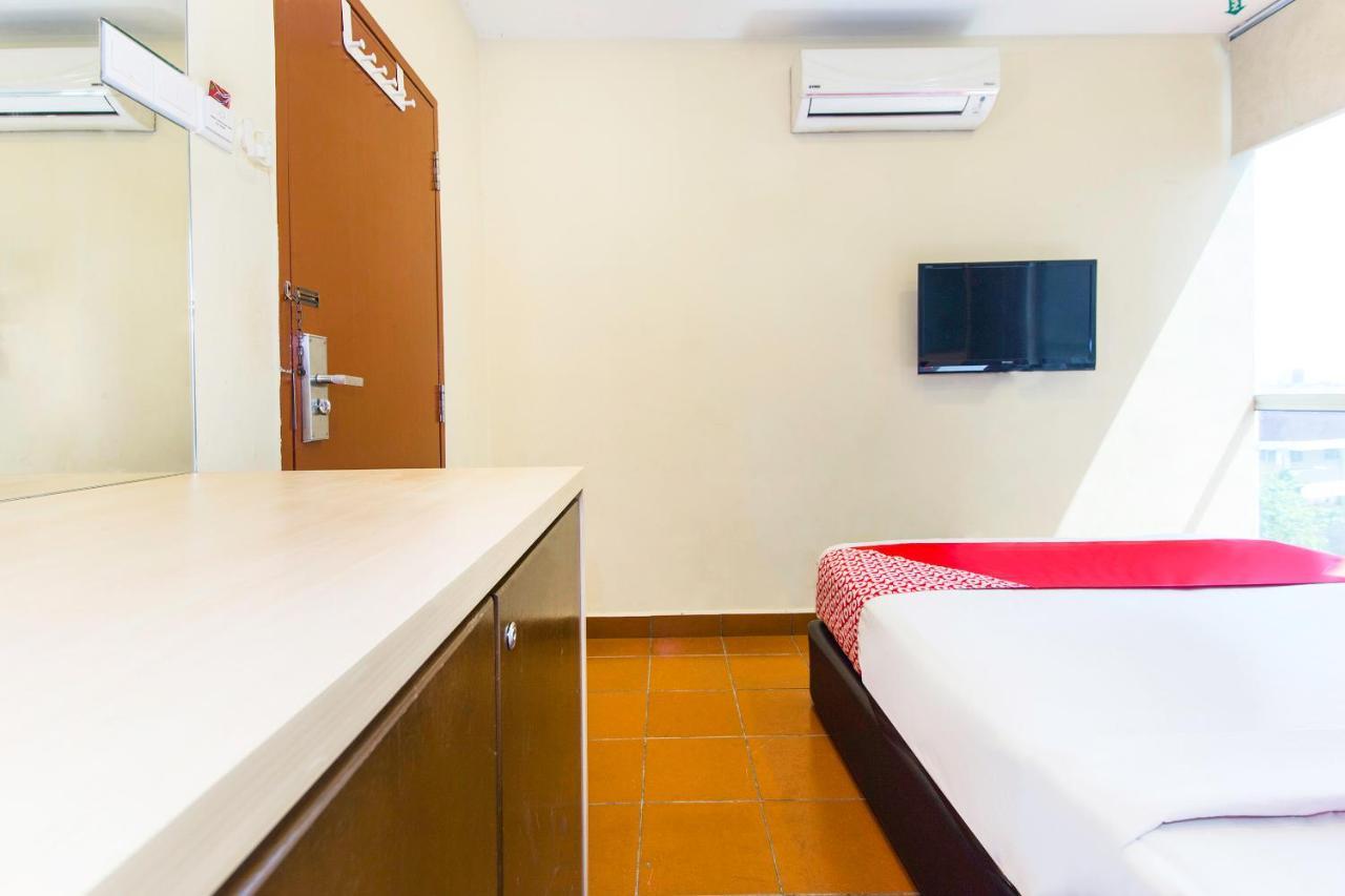 Oyo 90429 Hotel Narasindo Kuala Lumpur Bagian luar foto