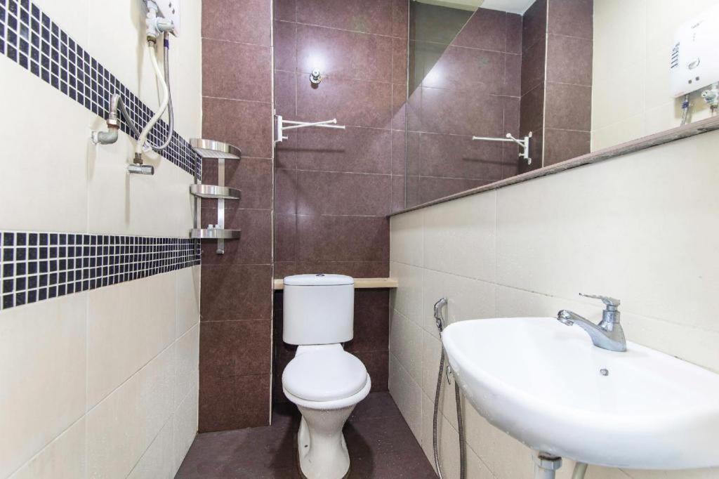 Oyo 90429 Hotel Narasindo Kuala Lumpur Bagian luar foto
